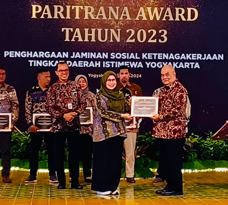 UMY Raih Penghargaan Paritrana Awards Dari BPJS Ketenagakerjaan